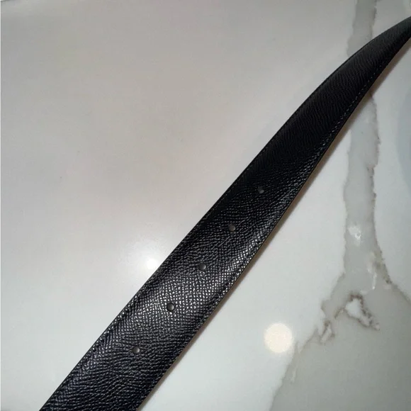 New Salvatore Ferragamo Reversible and Adjustable Gancini belt (blk and brwn) - Picture 4 of 14